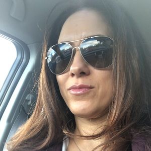 Meet your Posher, Rose